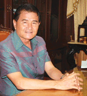 New Governor’s building bridges